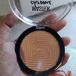 Maybelline face highlighter